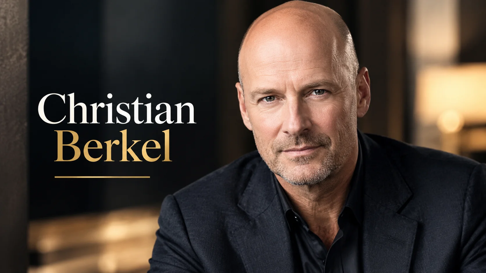 Christian Berkel Porträt – deutscher Schauspieler im eleganten schwarzen Anzug